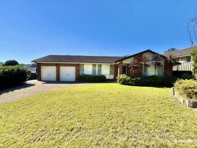 Charming 4 BR 9 Riversdale Place, Glen Alpine House for rent.