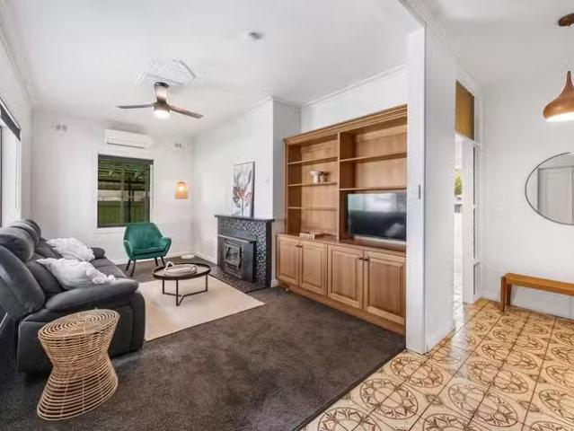 Unique 4 Ellard Street, Mount Gambier, SA 5290
