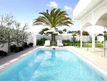 For Rent! 4 Himalaya Street, Mermaid Waters, QLD 4218