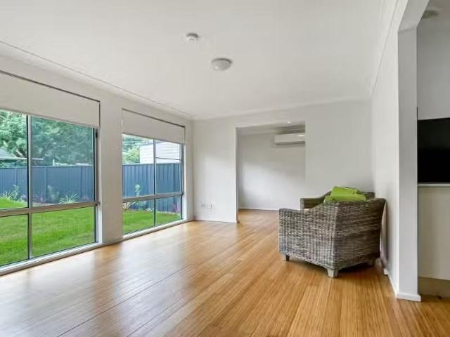 New 4 Kallaroo Road, Umina Beach House for rent Listed by Ren.