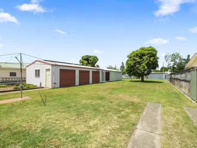 Unique 4 Parsloe Street, Svensson Heights, QLD 4670