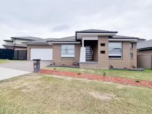 Cheap 4 Peck Close, Oran Park, NSW 2570