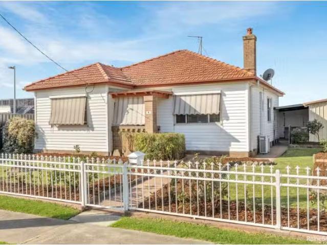 Cozy 4 Victoria Street, ARGENTON House for rent Listed by Jye.