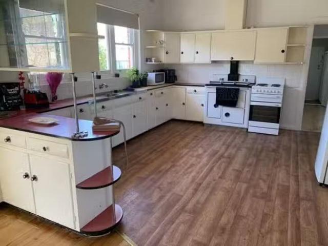 Charming 4 William Street, Murray Bridge, SA 5253