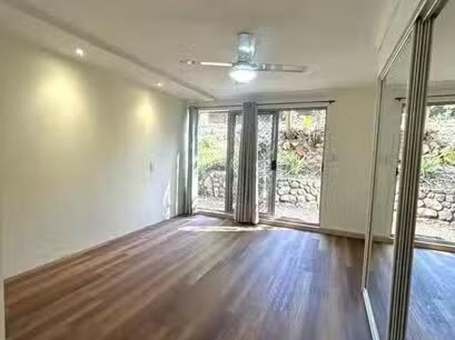 Nice 4A/19 Norman Crescent, Norman Park, QLD 4170