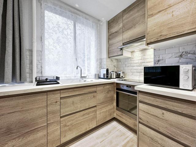 Charming 4P Apartment Facing Eiffel Tower BM, Paris Amsterdam Apartments for Rent