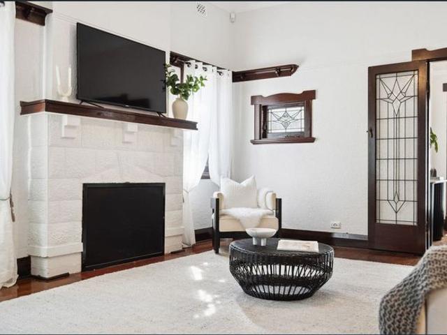 Charming 4x1 Home in Sought After Wembley Location