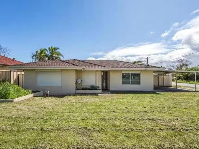 Rental! 53 Goongarrie Drive, Waikiki, WA 6169