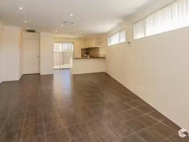 Cozy 50 Carmathen Avenue, Butler, WA 6036