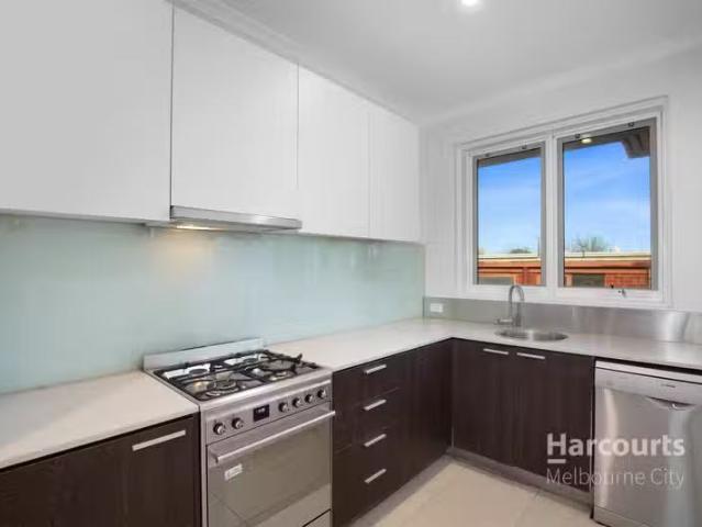 Unique 5/10 Williams Road, PRAHRAN, VIC 3181 Apartment for R.