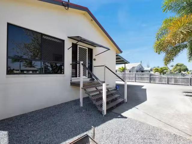Cozy 5/10 Ungerer Street, NORTH MACKAY, QLD 4740 Unit for Rent