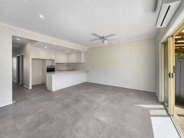 Nice 5/162 Tepequar Drive, Maroochydore, QLD 4558