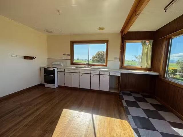 Charming 519 Derby Back Road, WINNALEAH, TAS 7265 House for.