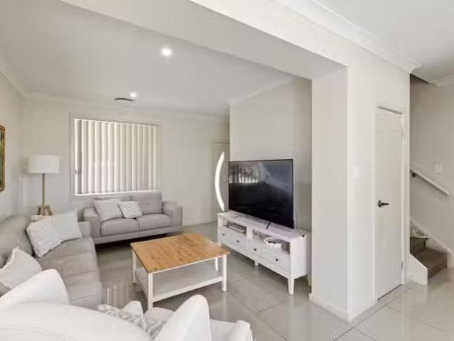 Just in! 5/19 Moonstone Drive, Orange, NSW 2800