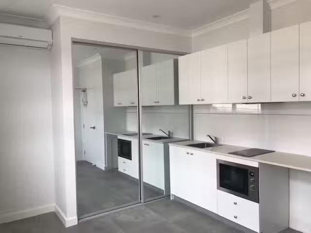 Just in! 5/1 Mountford Avenue, Guildford NSW 2161