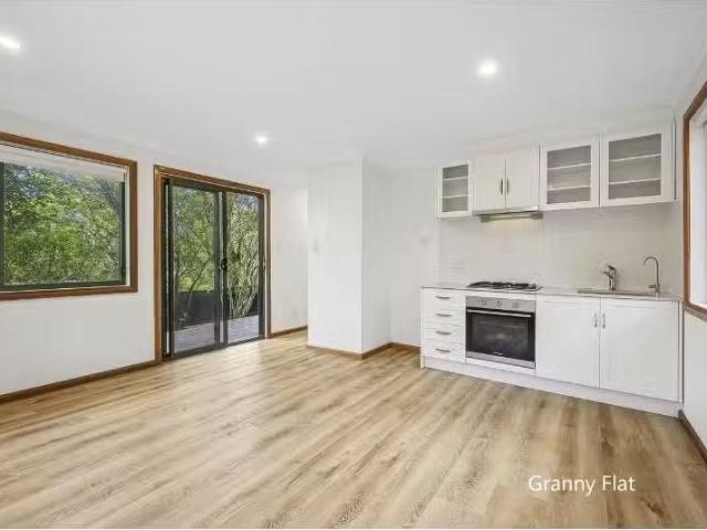 Charming 51b Park Avenue, Avalon Beach House for rent Listed.