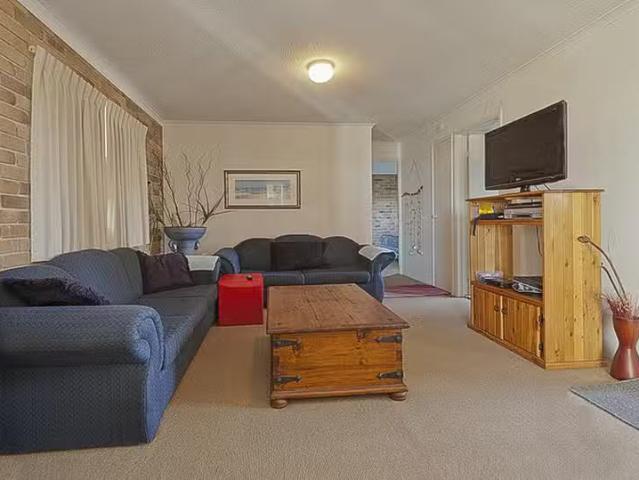 Cheap 5/23 Maltman Street South, Kings Beach, QLD 4551