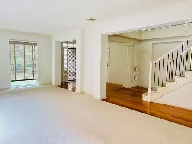 Rental! 57 Vannam Drive, ASHWOOD, VIC 3147 House for Rent
