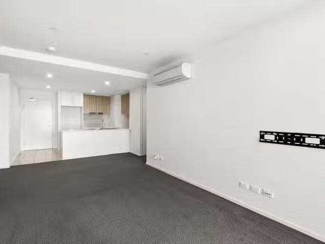 Just in! 54/2 Hinder Street, Gungahlin, ACT 2912