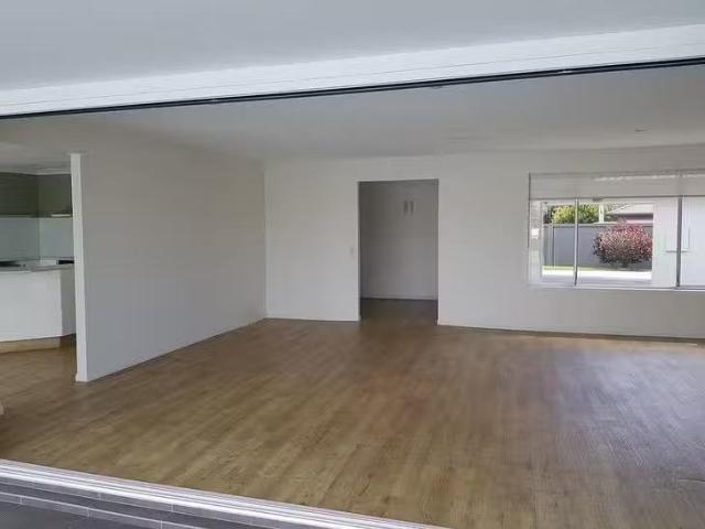 Cozy 54 Allawah Street, Bundall, QLD 4217