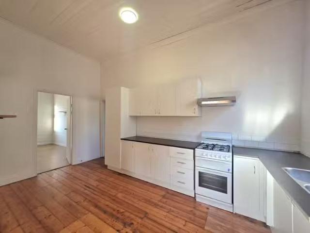 New 54 Cross St, Guildford NSW 2161