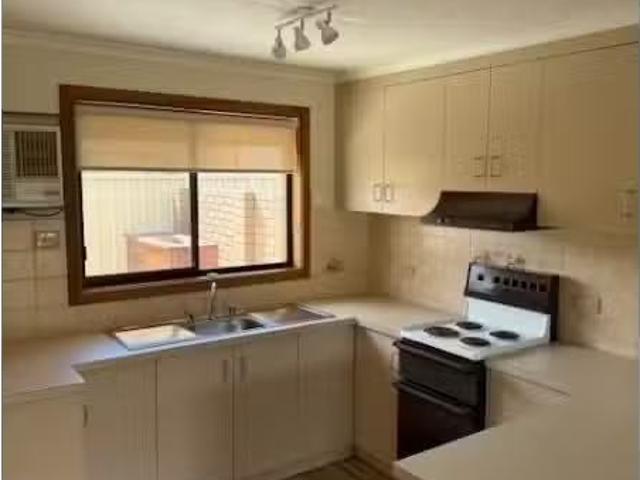 For Rent! 5/50 Murray Street, Tocumwal Apartment for rent Lis.