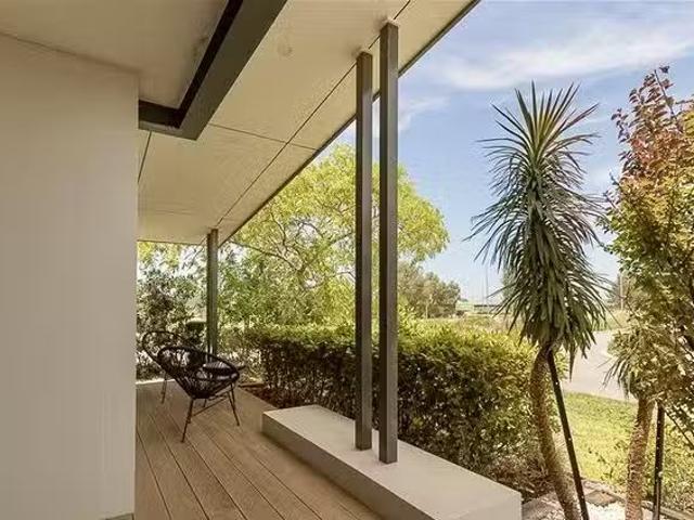 Just in! 55 Calooli Grove, Golden Bay, WA 6174
