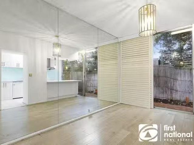 Cheap 5/61 Princess Street, Kew, VIC 3101
