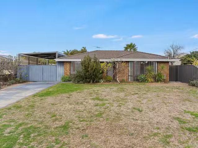 Cozy 56 Gumnut Crescent, Safety Bay, WA 6169