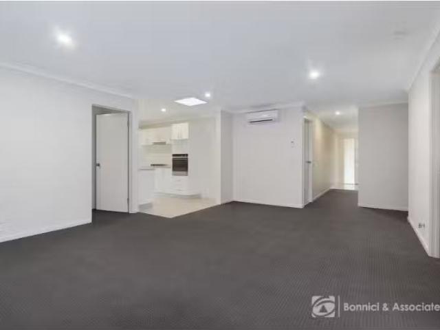 Charming 581A Chant Street, Lavington Townhouse for rent List.