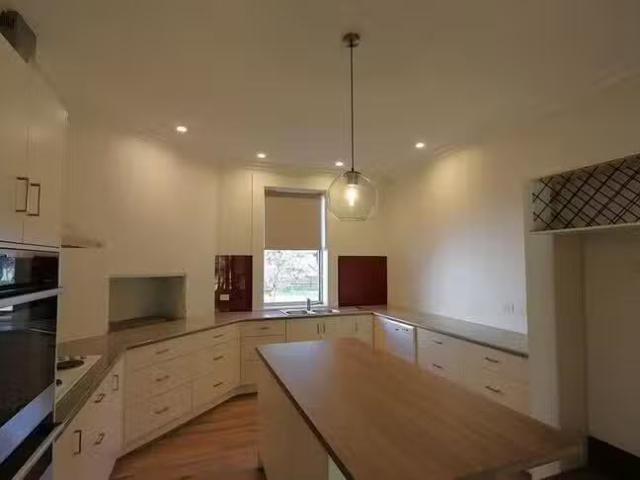 Nice 5846 Glenelg Highway, Worrolong, SA 5291