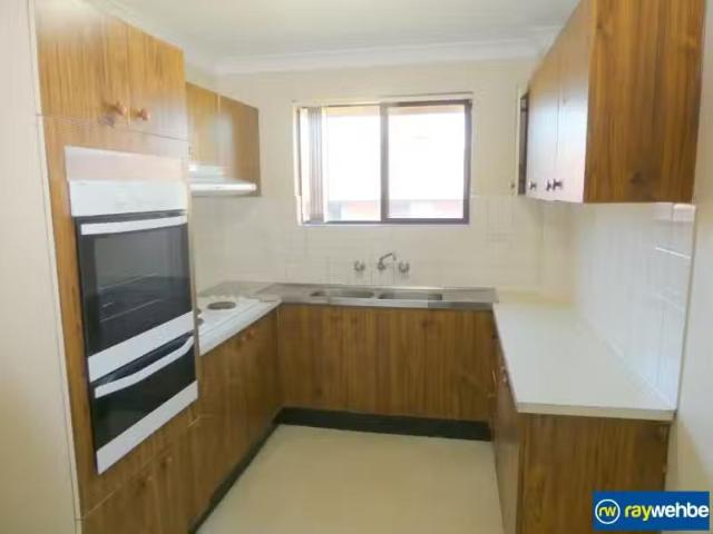 Deal! 5/8 Caroline Street, WESTMEAD Apartment for rent Listed.