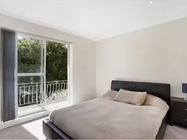 For Rent! 5/8 Fairway Close, Manly Vale Apartment for rent Li.