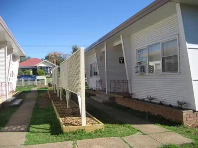 Deal! 5/98 George Street, Gunnedah Apartment for rent Listed.