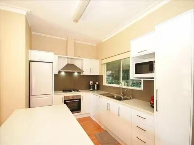 Charming 5 Murray Street, Fulham, SA 5024