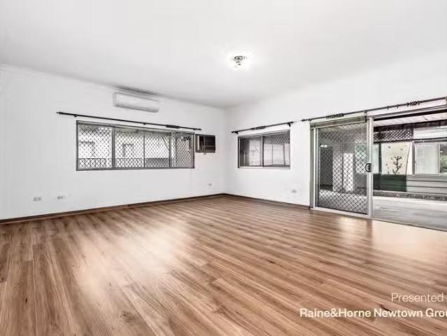 Cozy 5 Melrose Street, Croydon Park NSW 2133