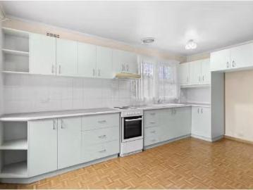 Charming 5 Allwood Street, Chifley House for rent Listed by L.