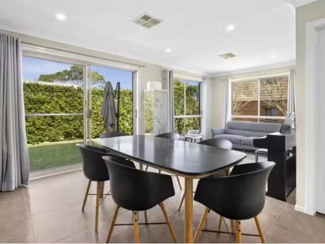 Charming 5 BR 177A Warringah Road, Beacon Hill House for rent.