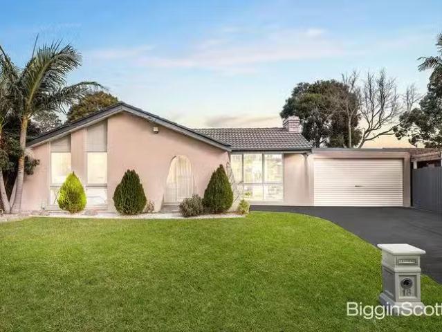 Just in! 5 BR 18 Phoenix Drive, Wheelers Hill, VIC 3150
