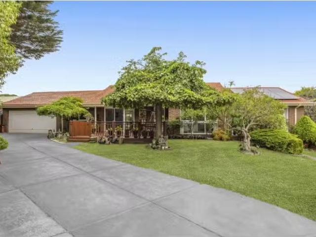Unique 5 BR 1 Ealing Court, GLEN WAVERLEY House for rent List.