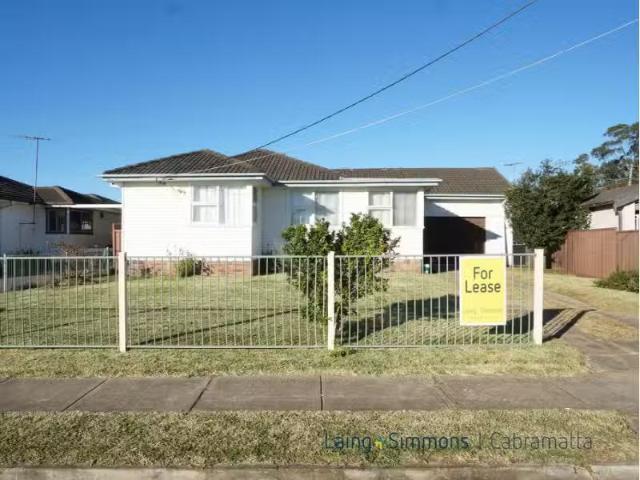 Cozy 5 BR 38 Mumford Road, Cabramatta West House for rent Lis.