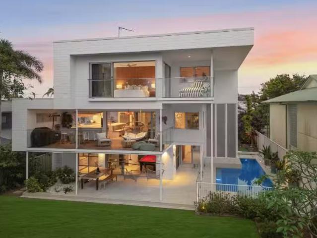 Cheap 5 BR 3 Vulcan Street, KINGSCLIFF House for rent Listed.
