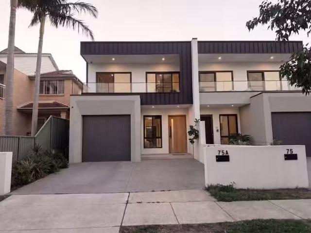 Rental! 5 BR 75A Dilke Road, Padstow Heights Townhouse for ren.