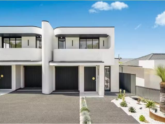 Nice 5 BR 84A Denman Road, Georges Hall House for rent Listed.