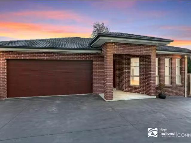 Unique 5 BR 88 St Pauls Avenue, KELLYVILLE House for rent Lis.