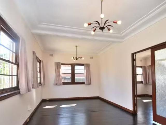 Rental! 5 Grenfell Street, Blakehurst House for rent Listed b.