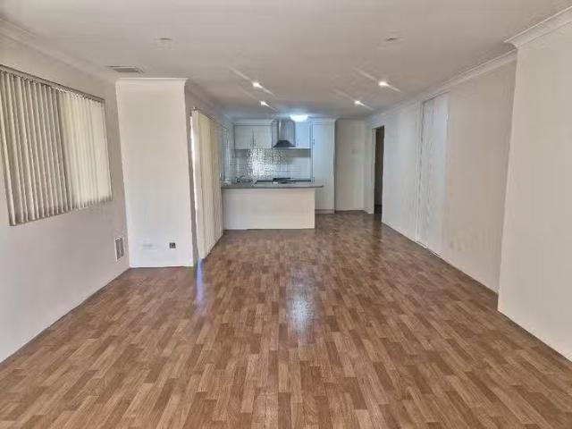 Deal! 5 Invincible Rise, Wandina, WA 6530