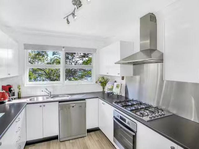 Cozy 5 Joanne Place, Bilgola Plateau, NSW 2107