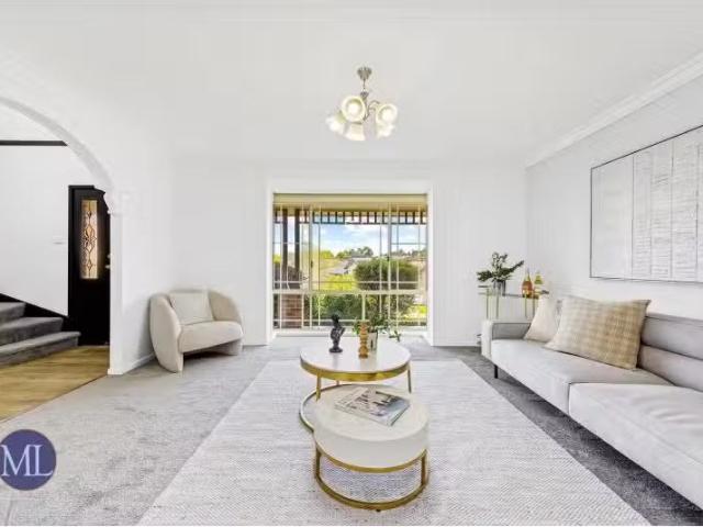 New 5 Roxburgh Place, Bella Vista House for rent Listed by Je.