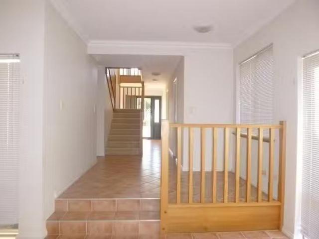 Rental! 5B Pier Street, East Fremantle, WA 6158